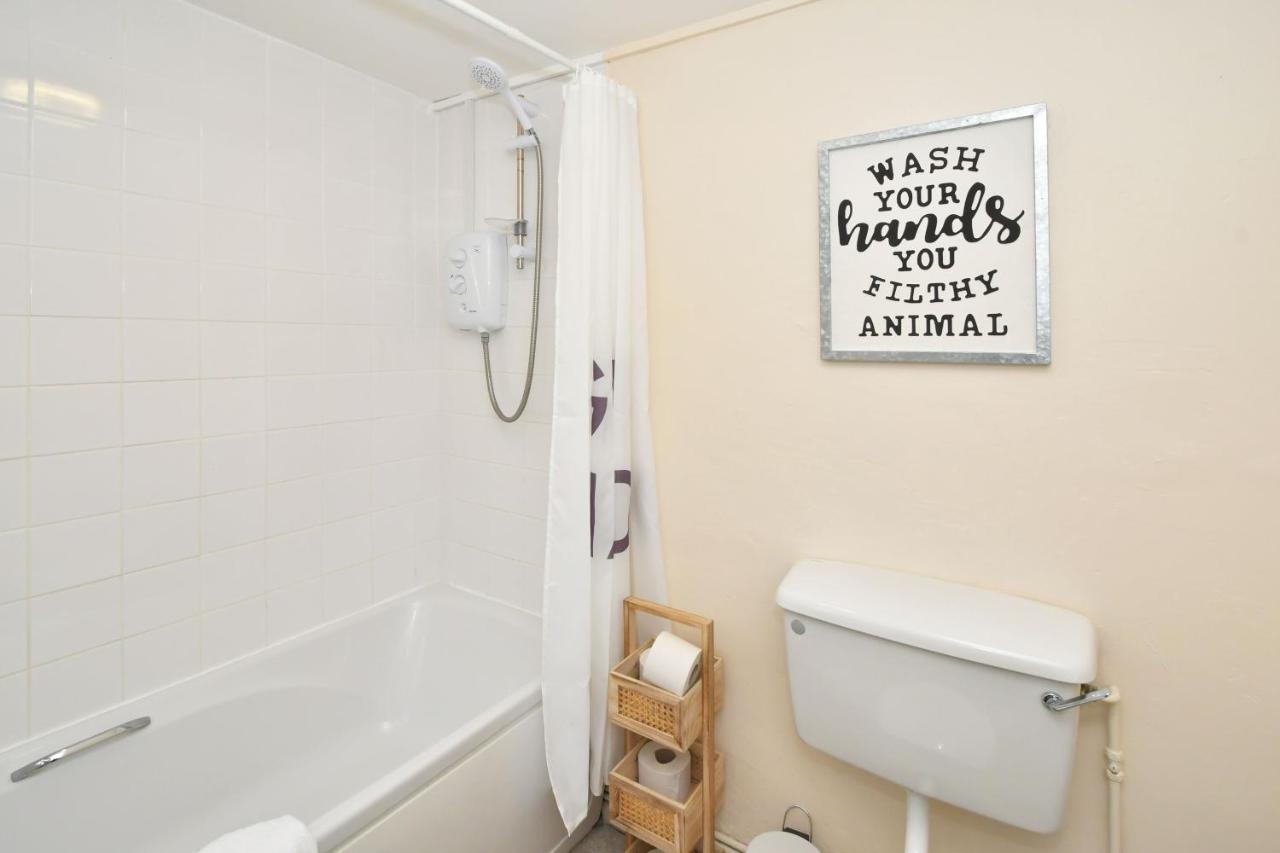 The Yellow Door By Avenew Management Serviced Accommodation Stoke-on-Trent Ngoại thất bức ảnh